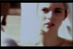 Фото - Алона Тал: 300x200 / 9 Кб