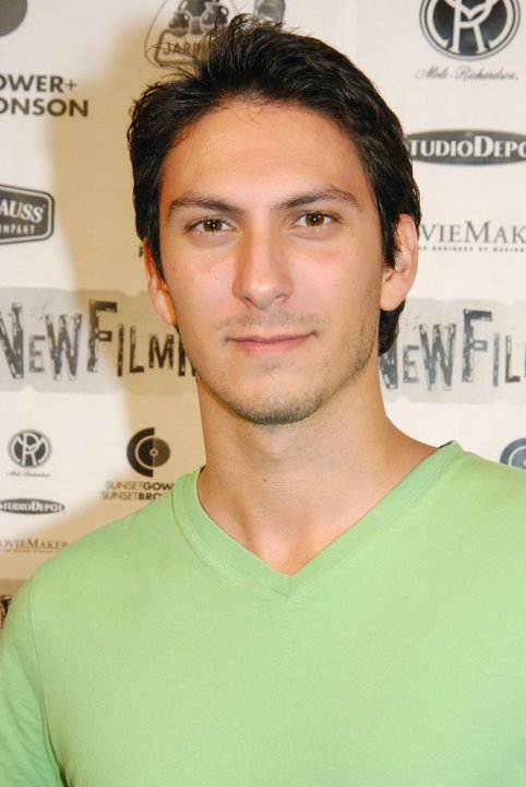 Фото - Dylan Saccoccio: 482x720 / 50 Кб