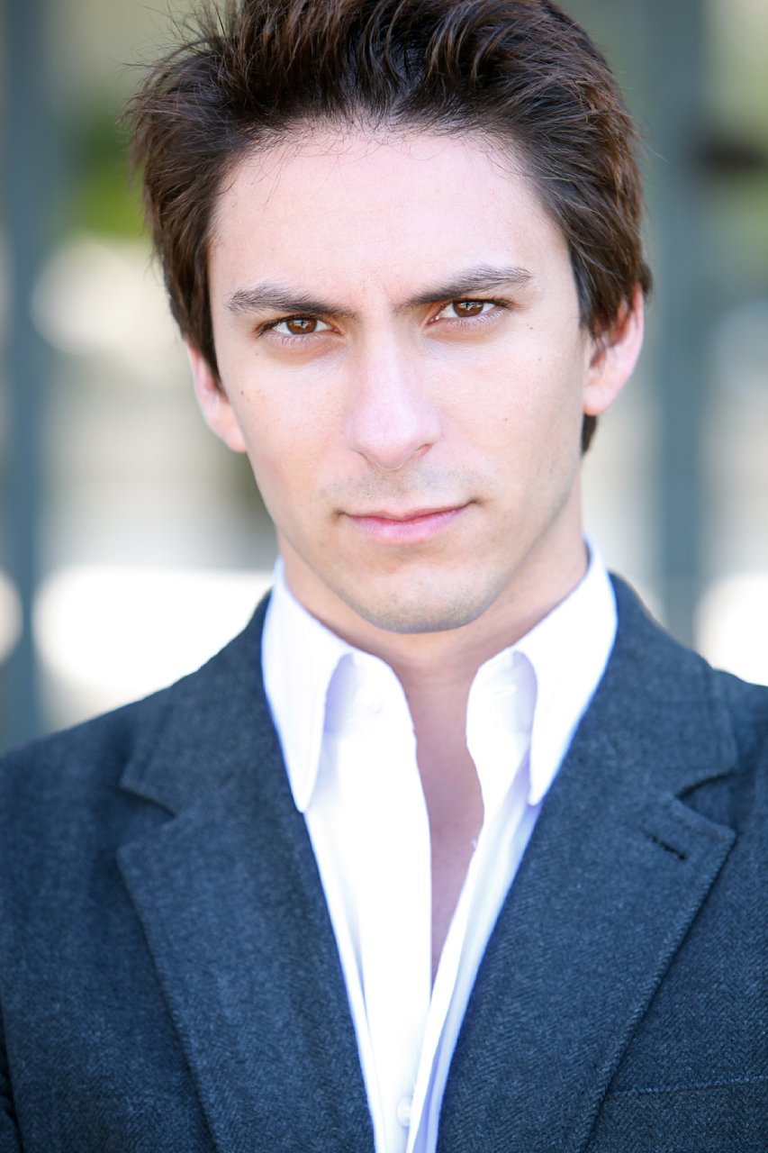 Фото - Dylan Saccoccio: 853x1280 / 142 Кб