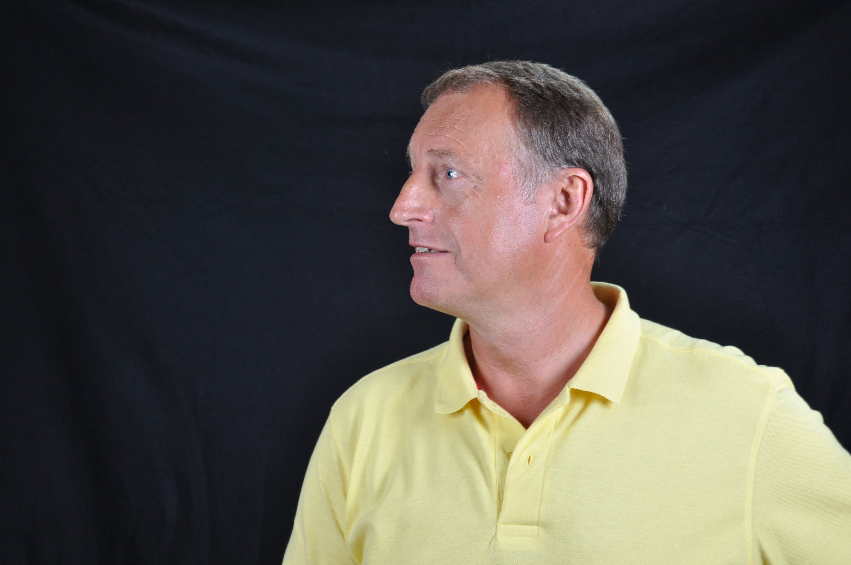 Фото - Дэвид Фрост: 2848x1892 / 430 Кб