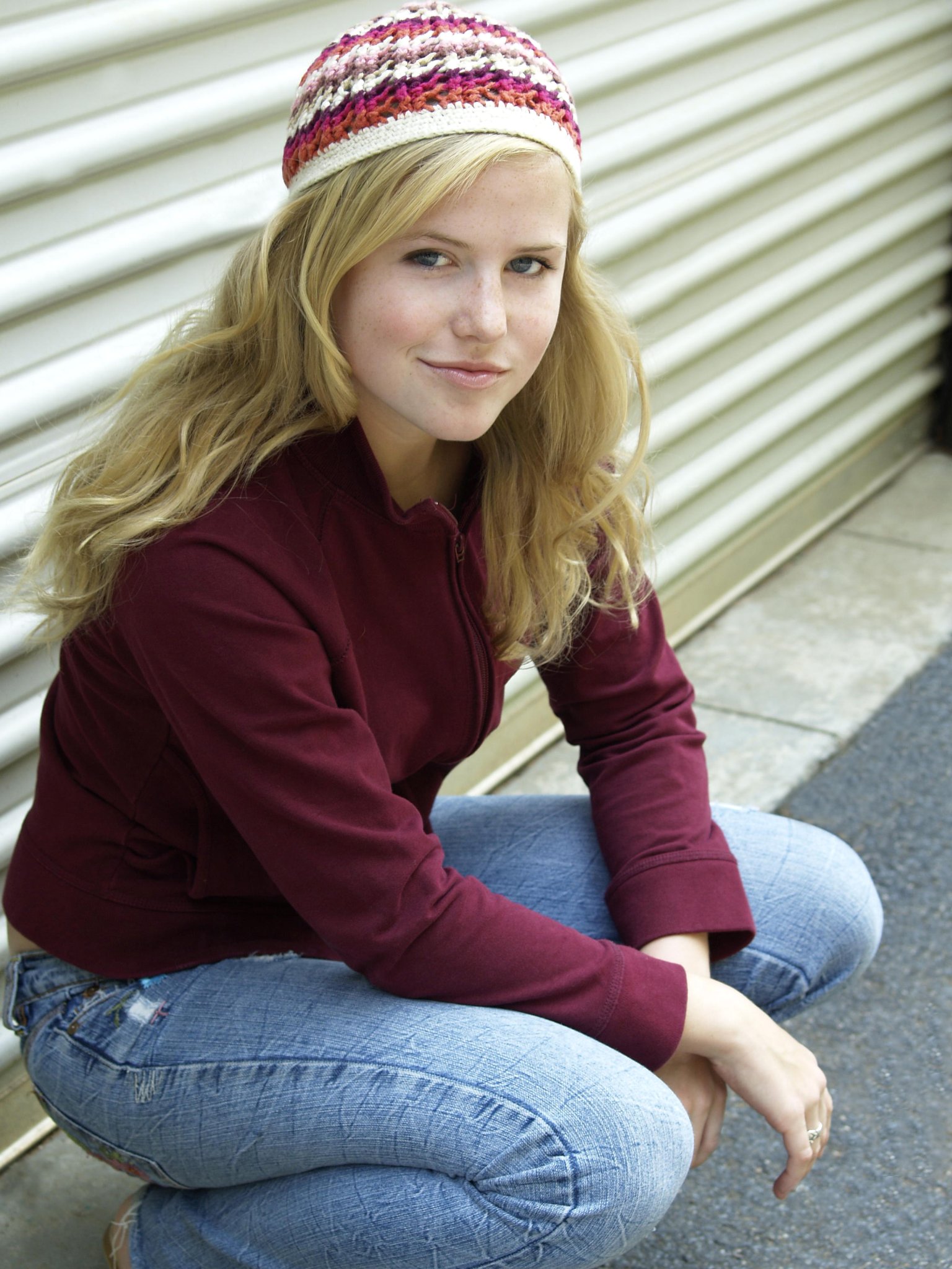 Фото - Эрин Смит: 1536x2048 / 420 Кб