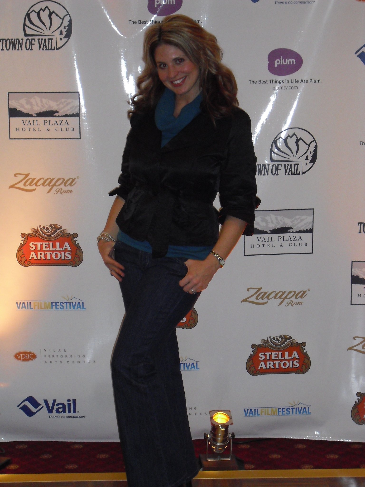 Фото - Дженифер Ребекка Фостер: 1536x2048 / 383 Кб