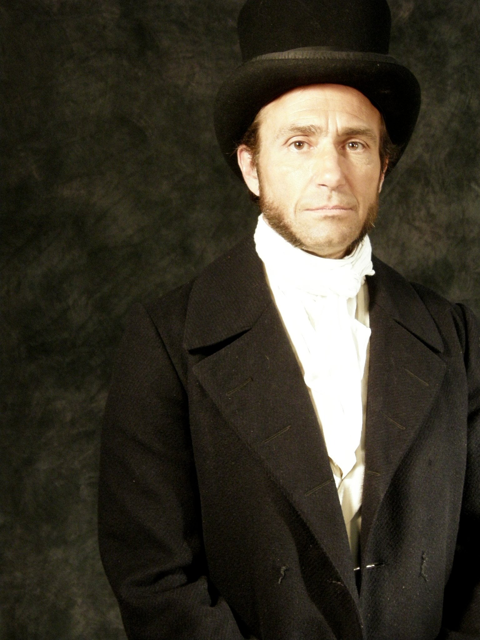 Фото - John Rutland: 1536x2048 / 444 Кб