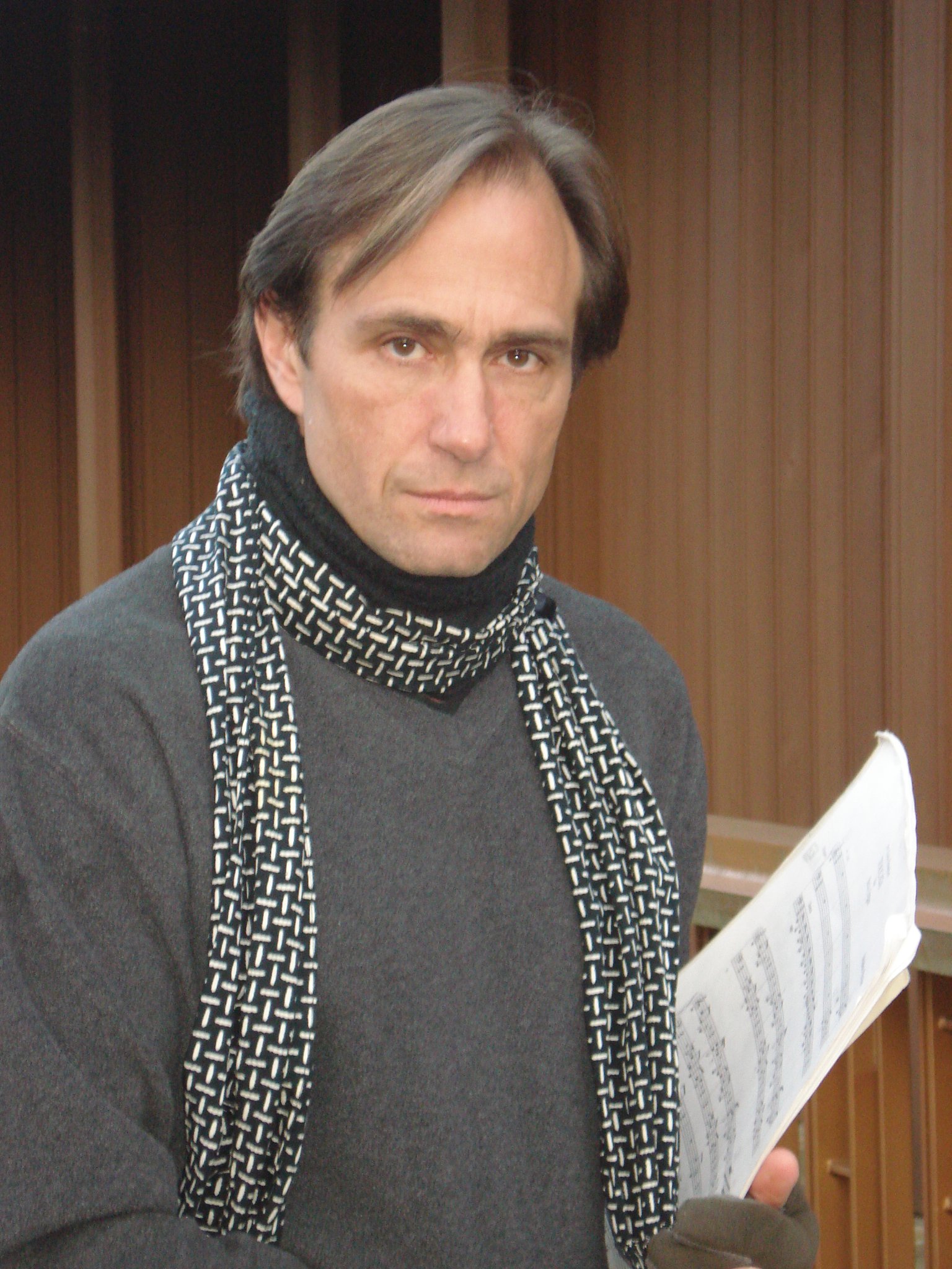 Фото - John Rutland: 1536x2048 / 521 Кб