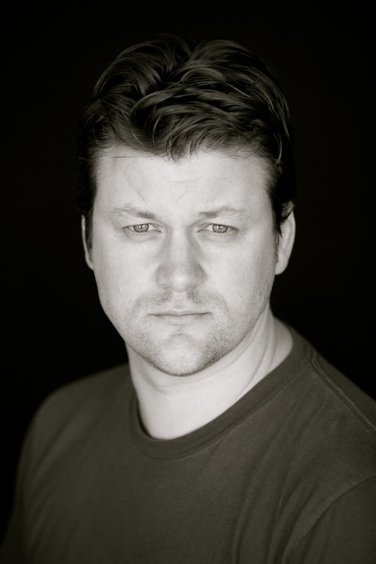 Фото - Дин Ноусли: 376x564 / 22 Кб