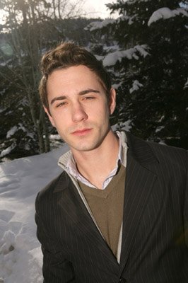 Фото - Джонатан Чайковский: 266x400 / 24 Кб