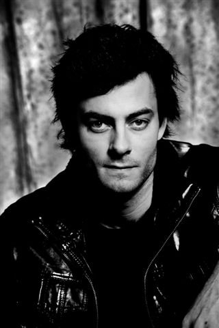 Фото - Гисли Орн Гардарссон: 320x480 / 23 Кб