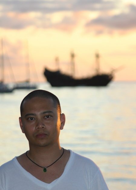 Фото - Michael Miranda: 450x627 / 27 Кб