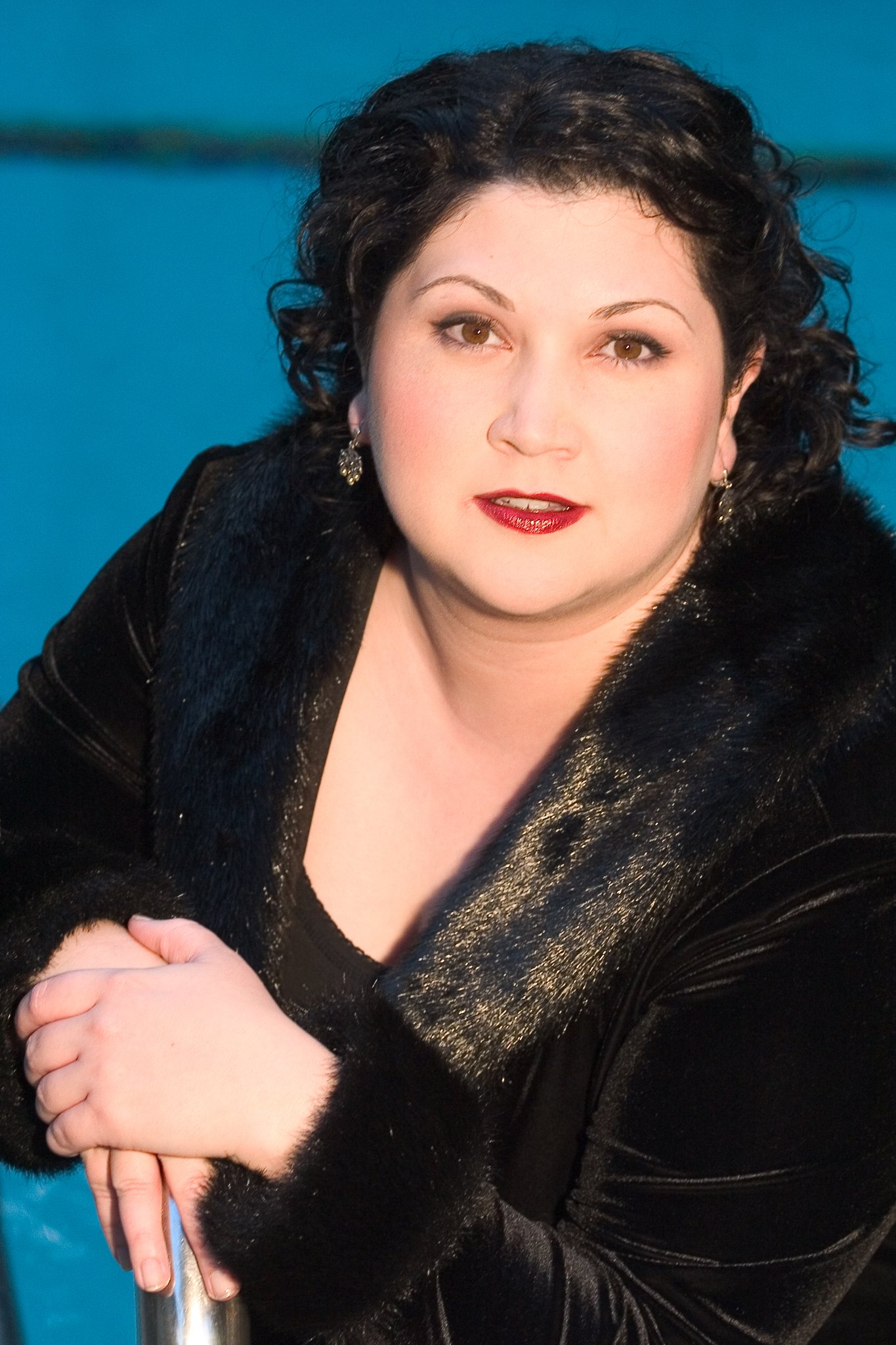 Фото - Ингрид Санаи Бурон: 1365x2048 / 396 Кб