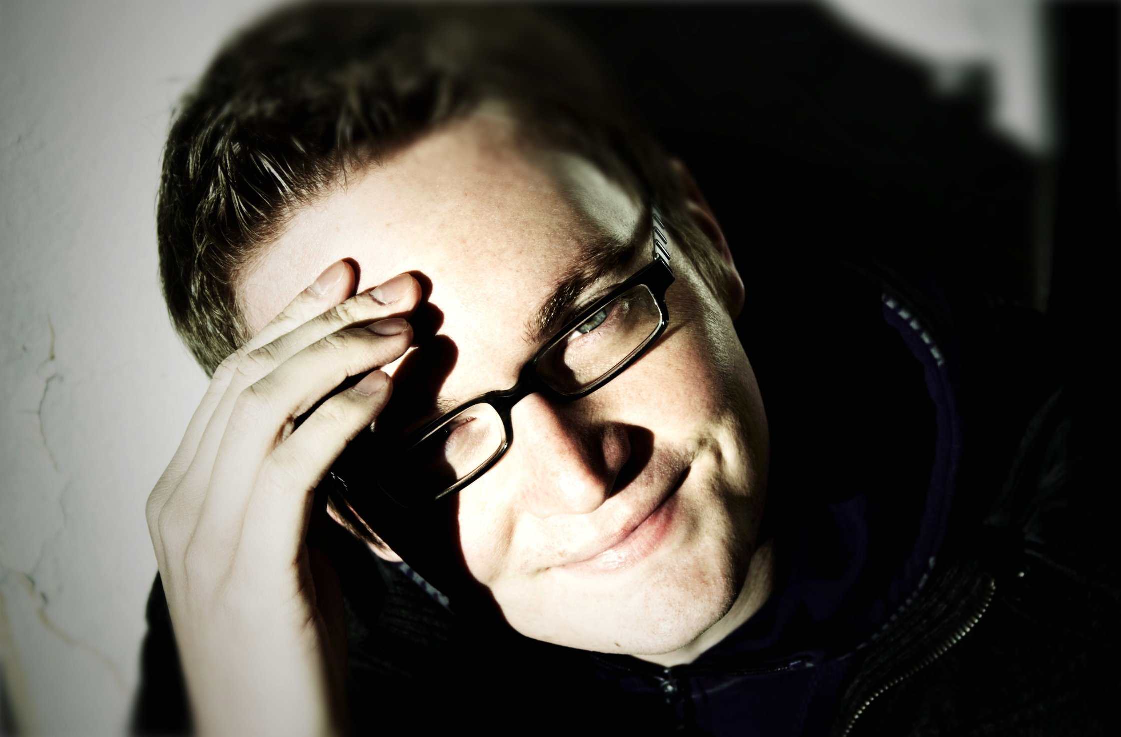 Фото - Nathan Adloff: 2243x1475 / 253 Кб