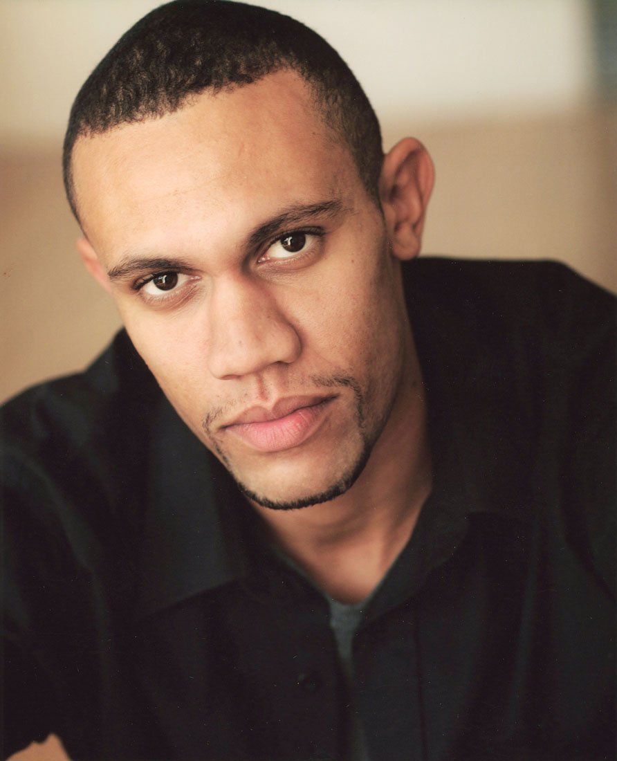 Фото - Терренс Эдвардс: 892x1100 / 94 Кб