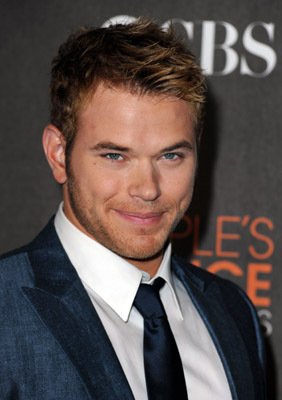 Фото - Келлан Латс: 282x400 / 22 Кб