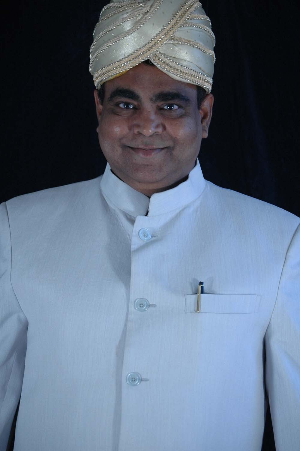 Фото - Мобин Кхан: 1000x1504 / 99 Кб