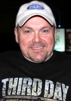 Фото - Chuck Halley: 227x324 / 19 Кб