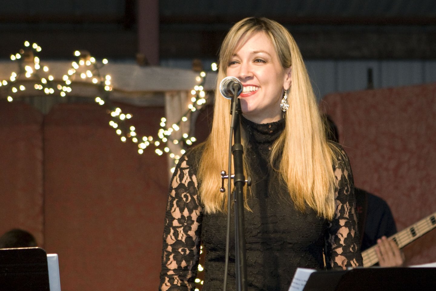 Фото - Stephanie Young: 1440x960 / 198 Кб