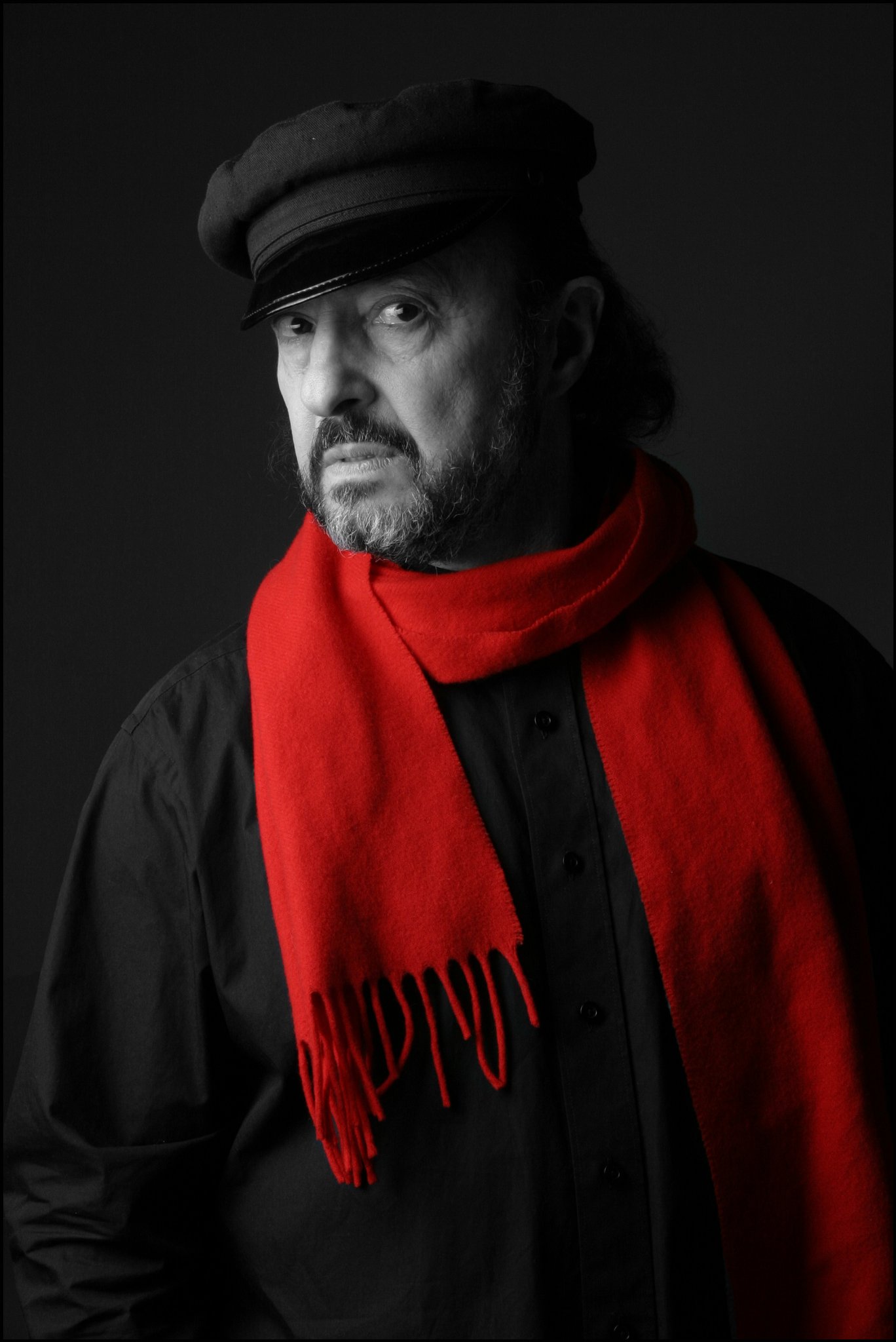 Фото - Yury Tsykun: 1368x2048 / 240 Кб