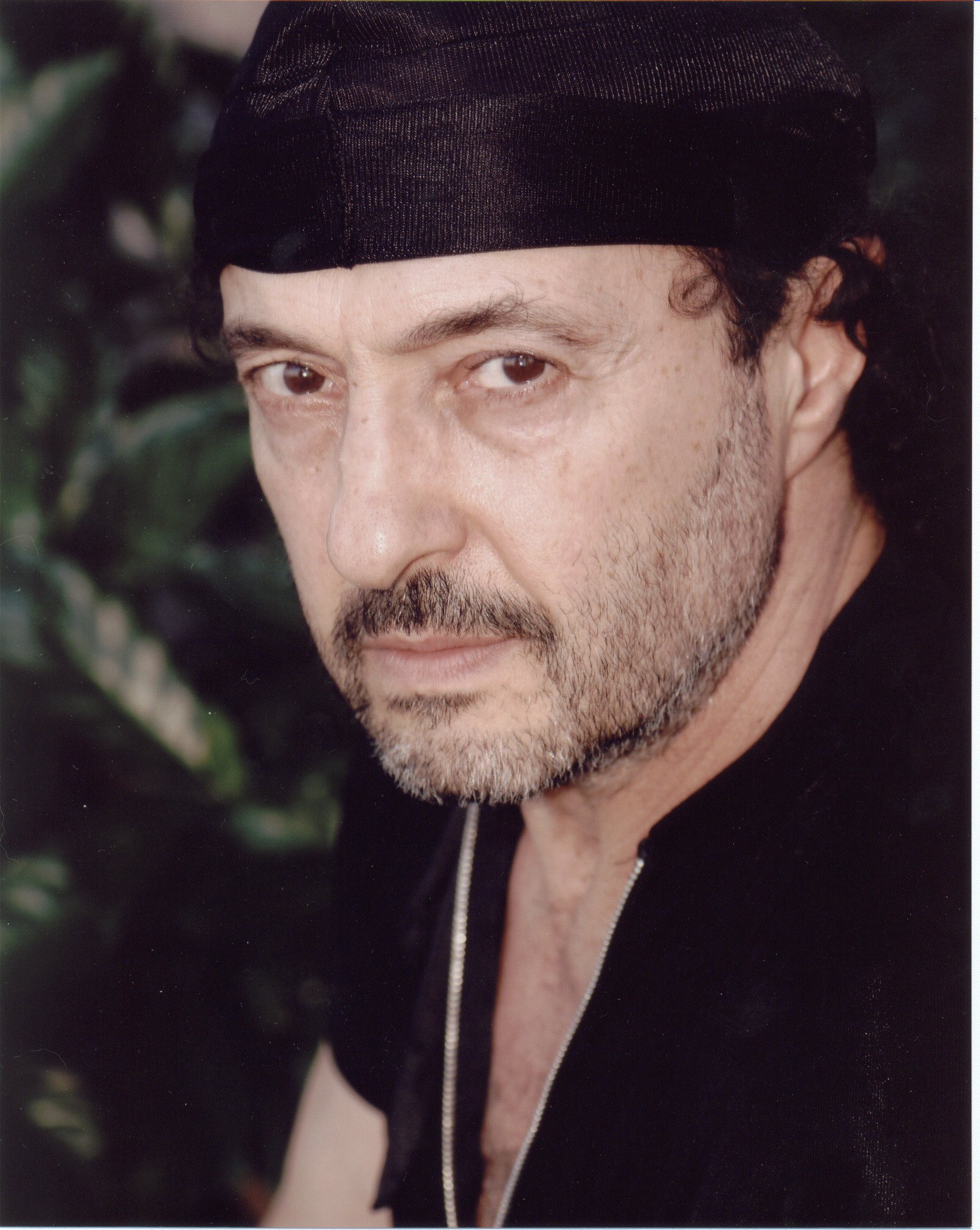 Фото - Yury Tsykun: 1600x2008 / 535 Кб