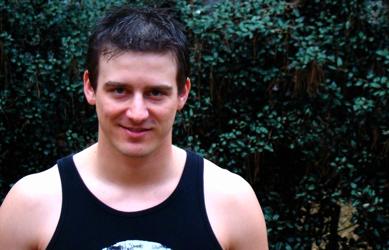 Фото - Люк Секстон: 1296x835 / 157 Кб