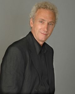 Фото - Джордж Алой: 240x300 / 8 Кб