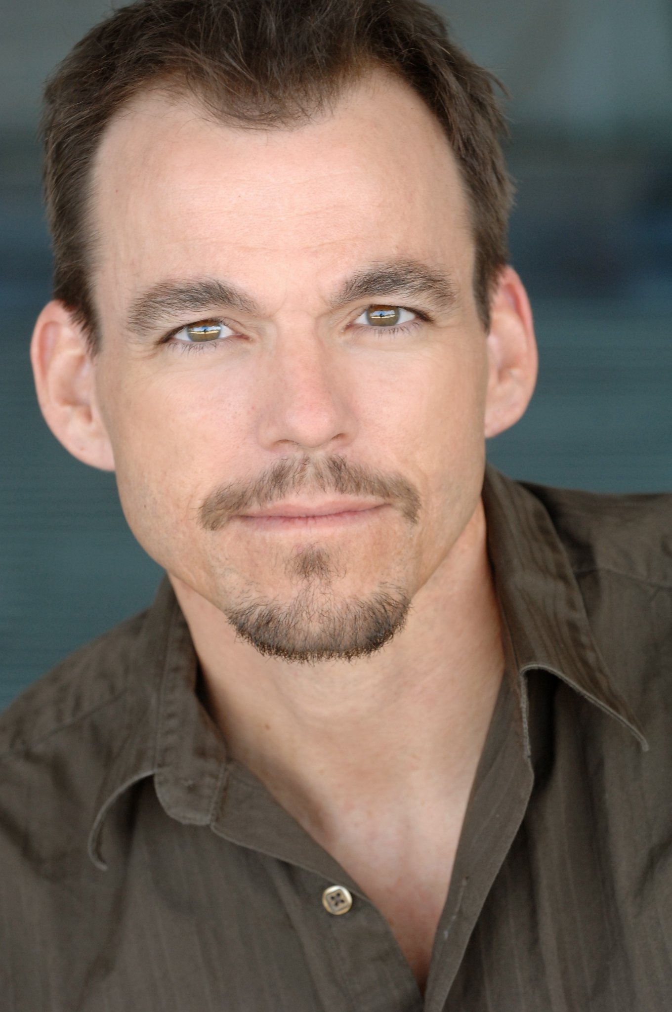 Фото - Sean Boyd: 1360x2048 / 265 Кб