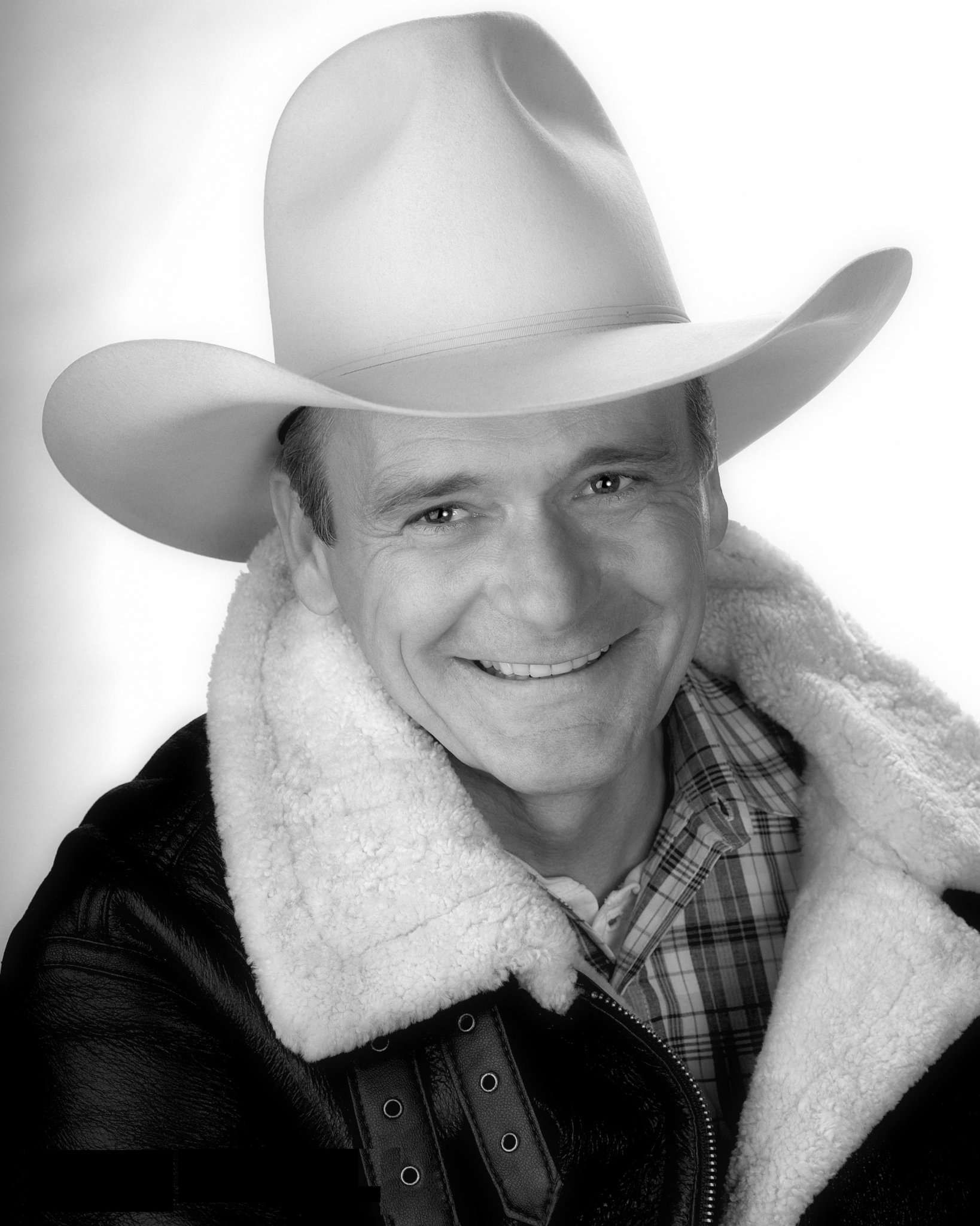 Фото - Mike Hatfield: 1638x2048 / 383 Кб