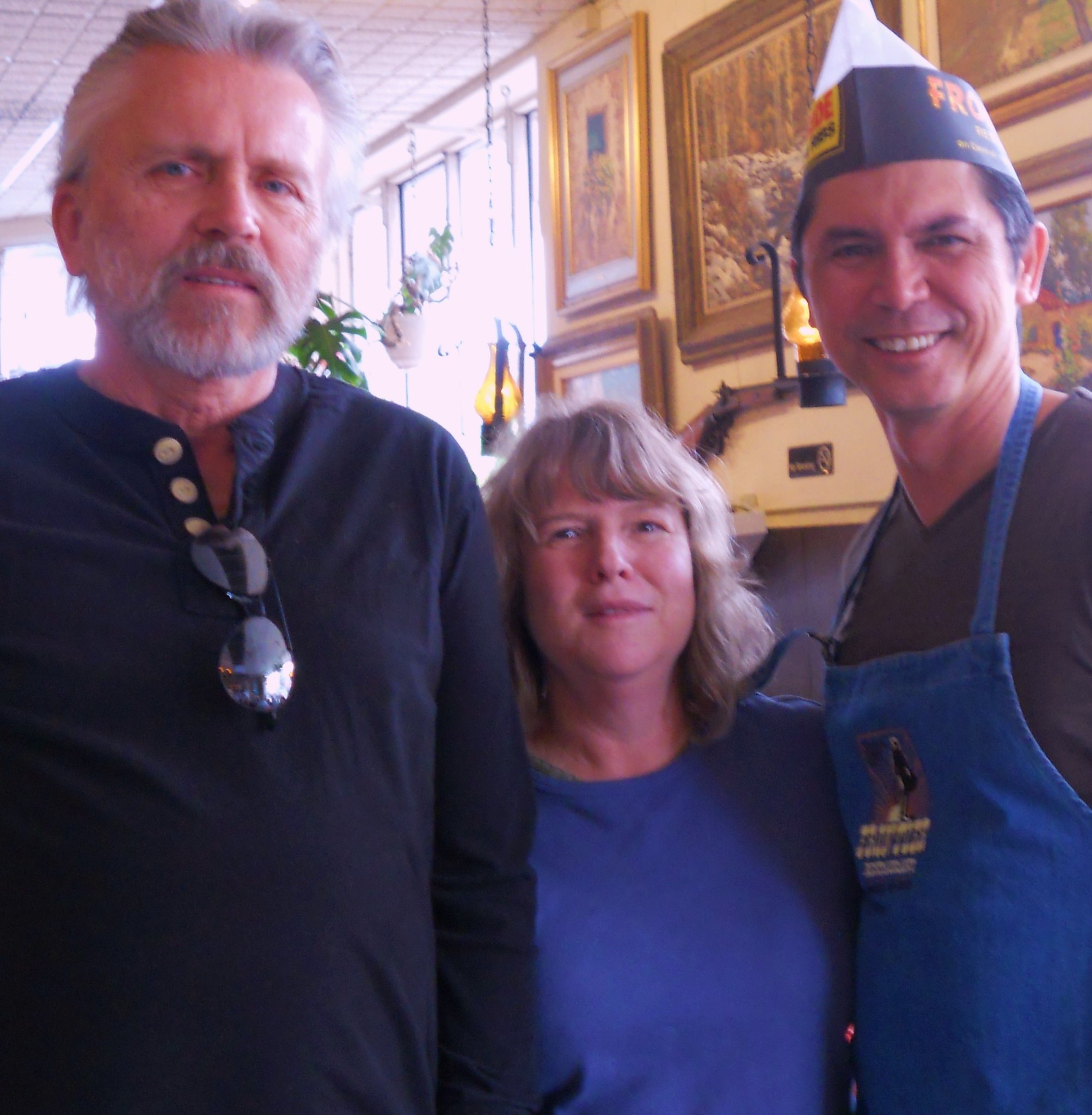 Фото - Z. Ray Wakeman: 2006x2048 / 407 Кб