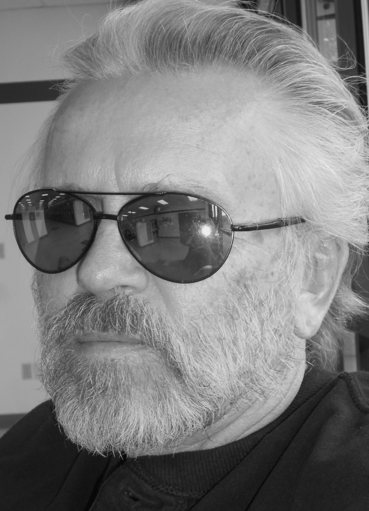 Фото - Z. Ray Wakeman: 1481x2048 / 427 Кб