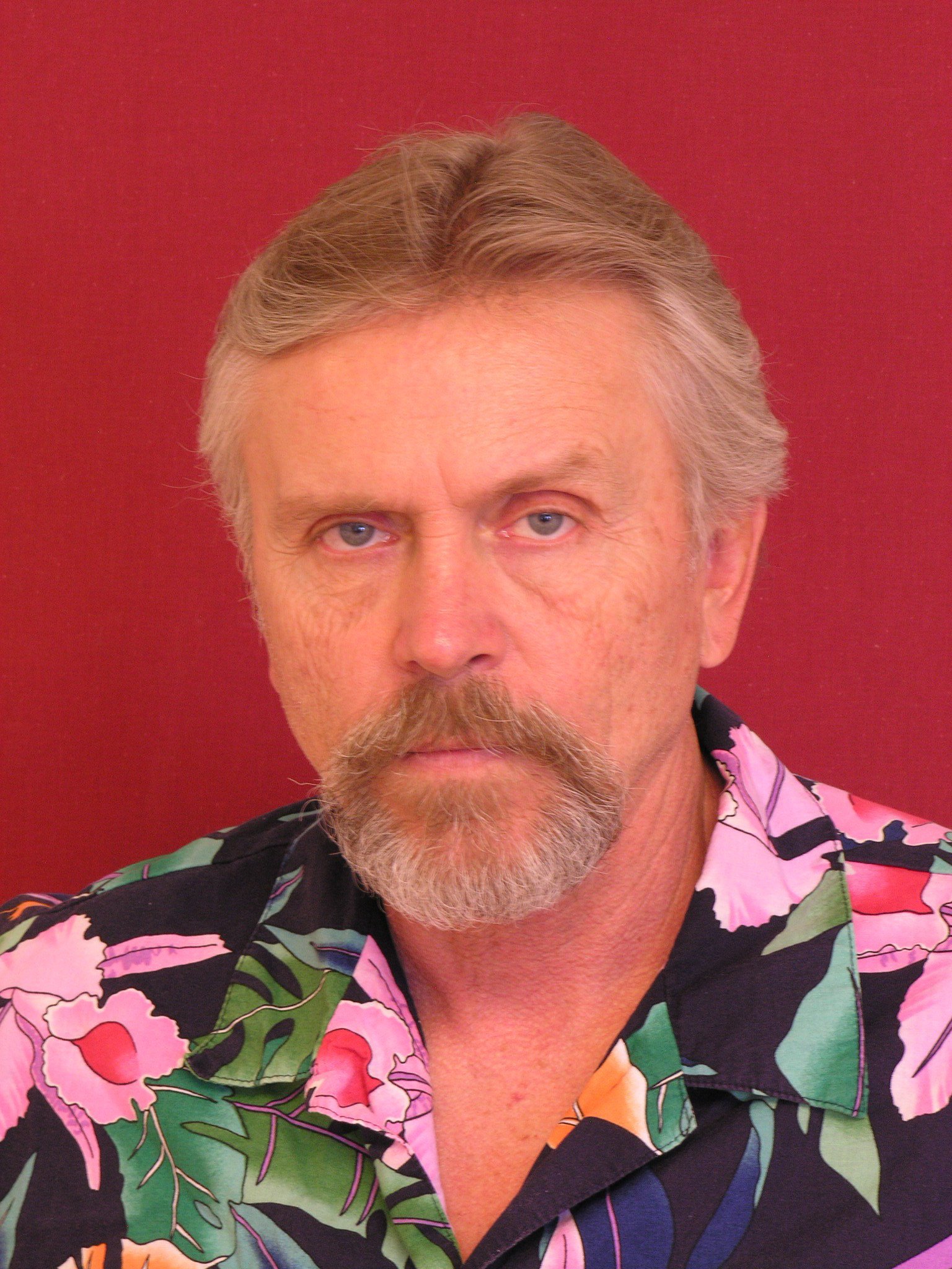 Фото - Z. Ray Wakeman: 1536x2048 / 583 Кб