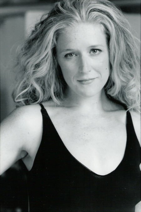 Фото - Бет Бейли: 450x675 / 41 Кб