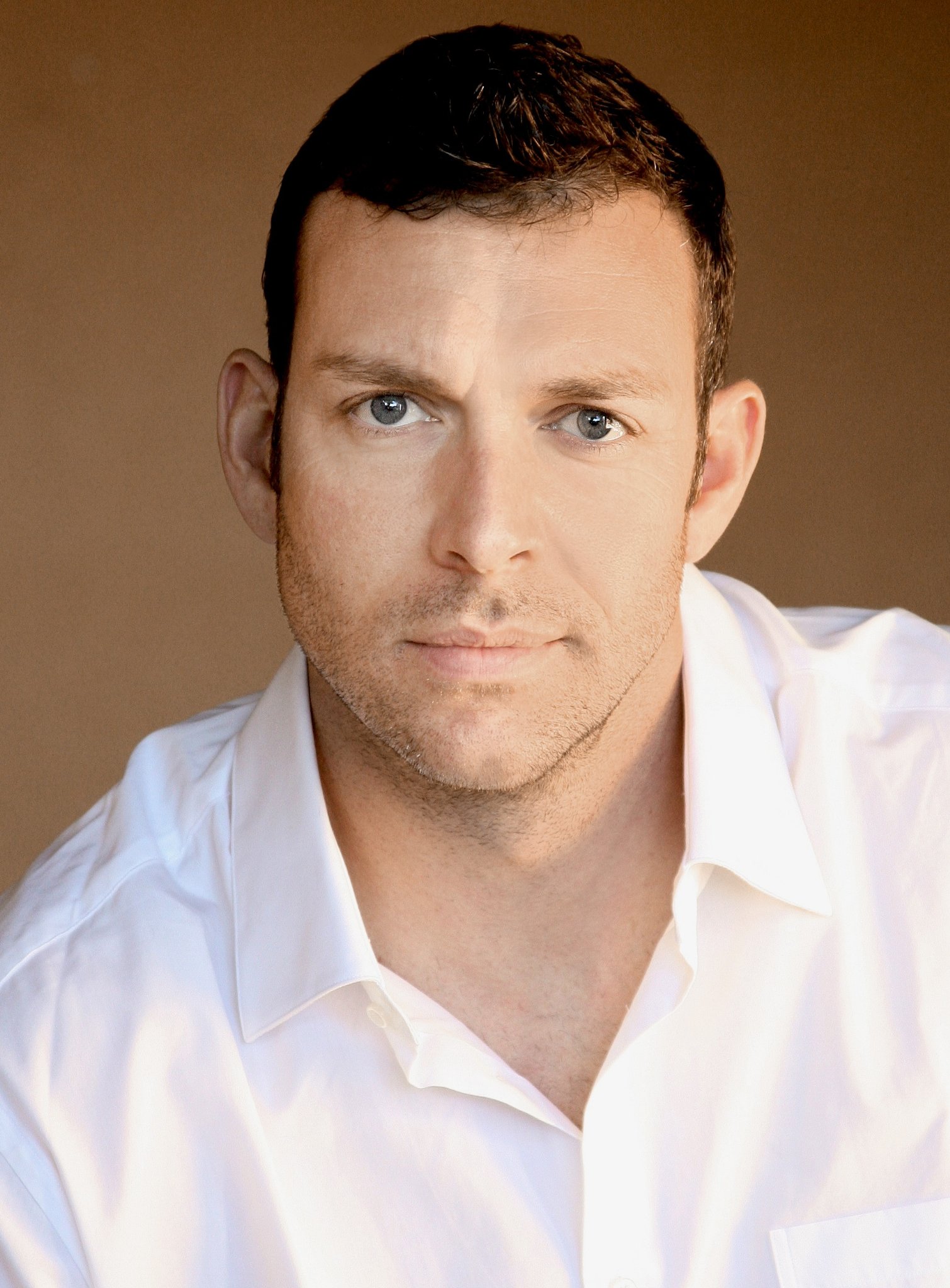 Фото - Rene Mousseux: 1510x2048 / 401 Кб