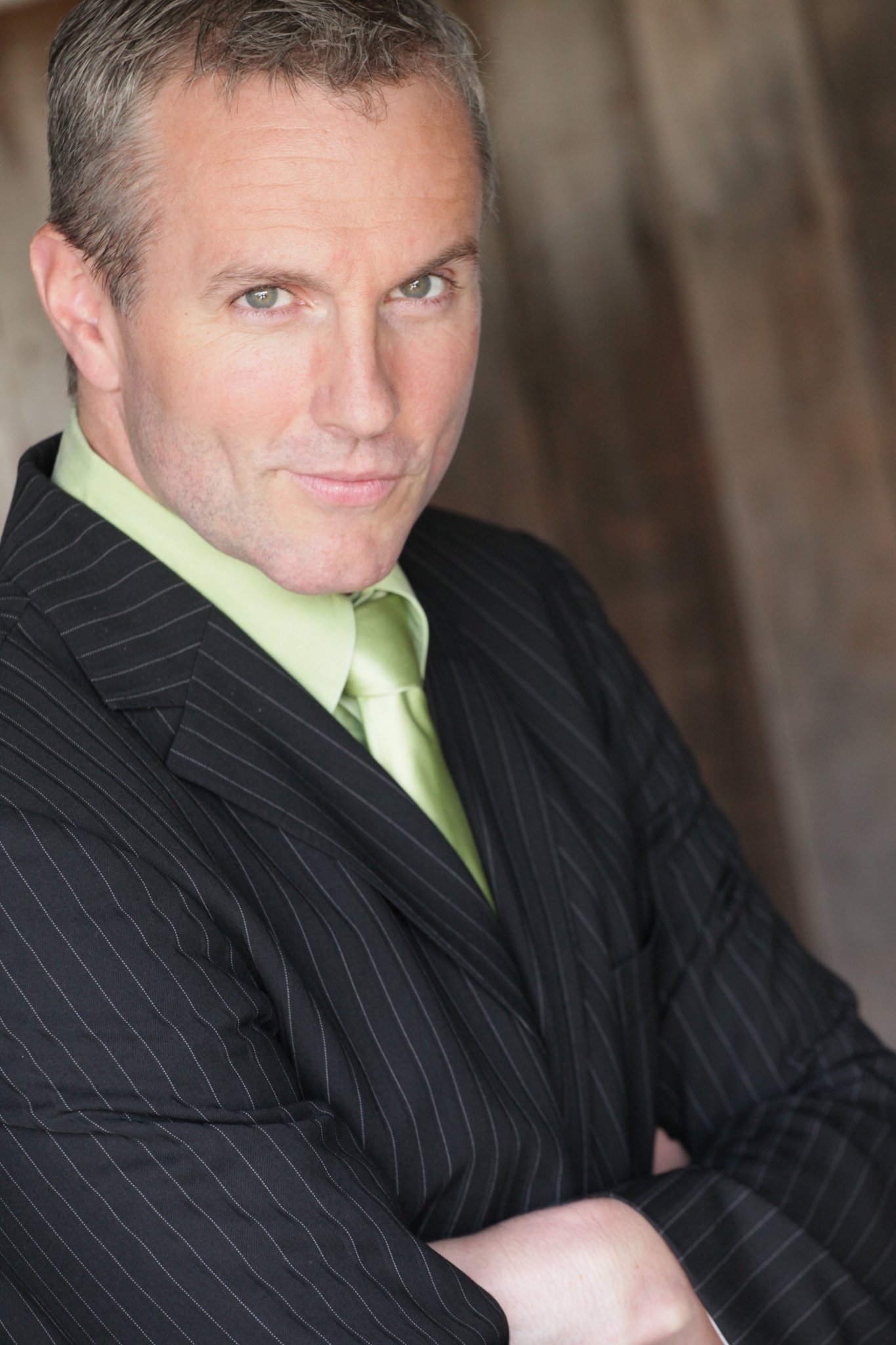 Фото - Shannon Lee Holmes: 1365x2048 / 306 Кб