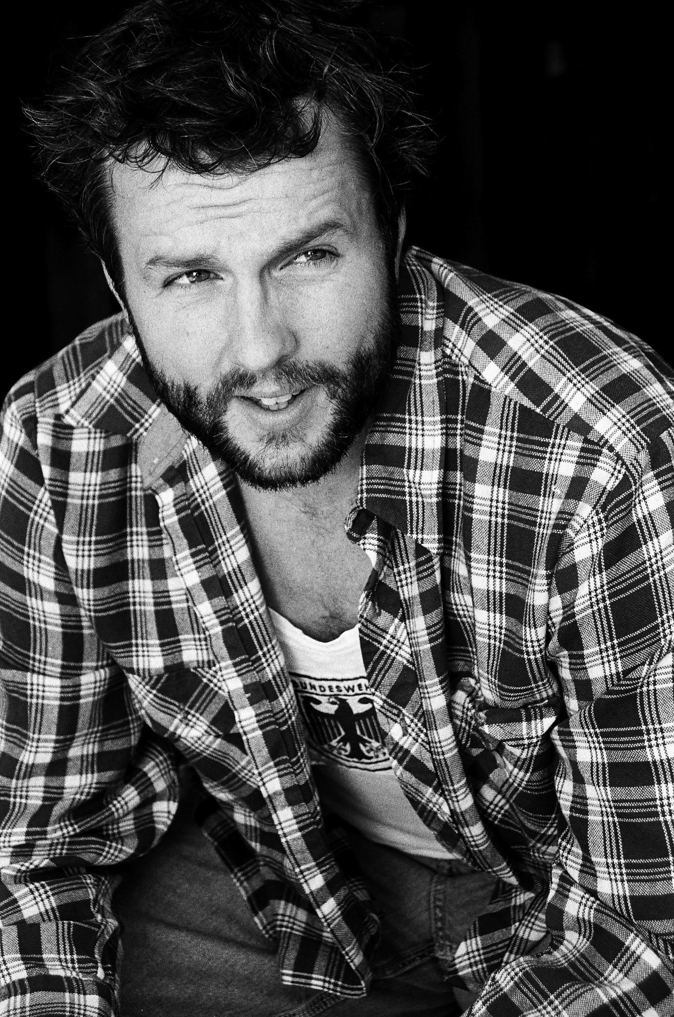 Фото - Shannon Lee Holmes: 1357x2048 / 930 Кб