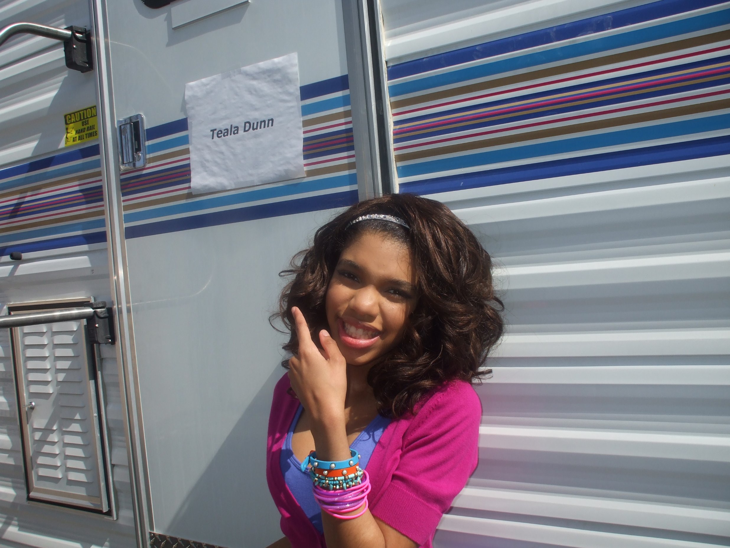 Фото - Тила Данн: 2472x1854 / 552 Кб