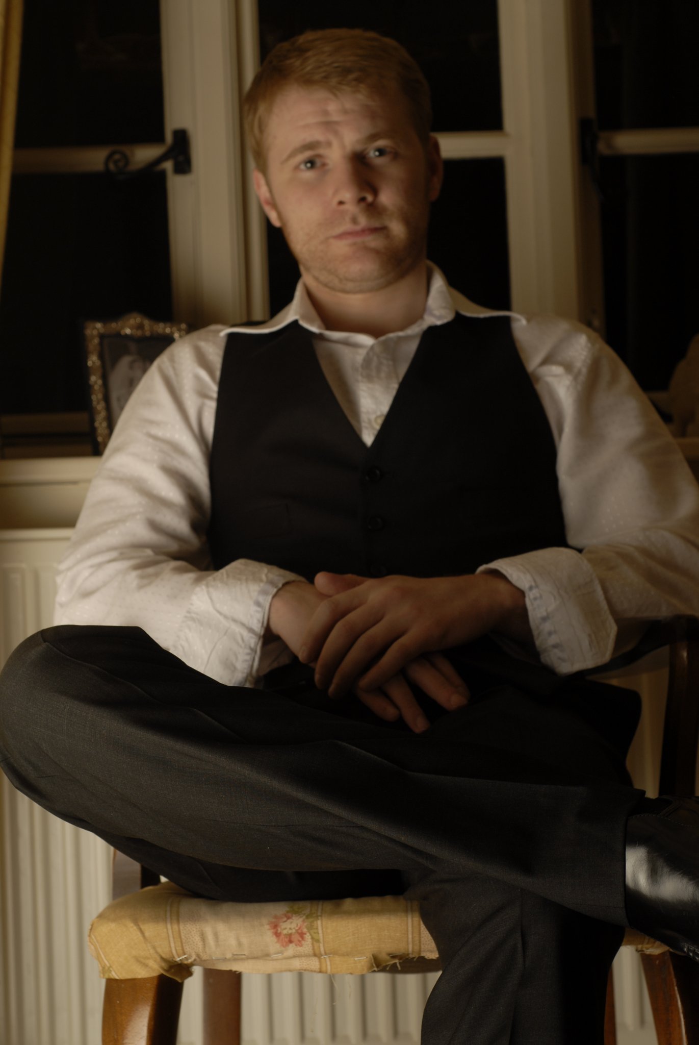 Фото - Кристофер Хатрэлл: 1371x2048 / 199 Кб