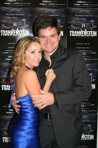 Фото - Джениффер Коуди: 333x500 / 40 Кб