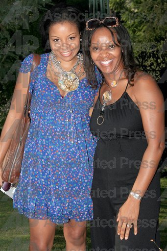 Фото - Тимберли Хилл: 341x512 / 56 Кб