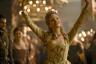 Фото - Тэмзин Мерчант: 333x222 / 18 Кб