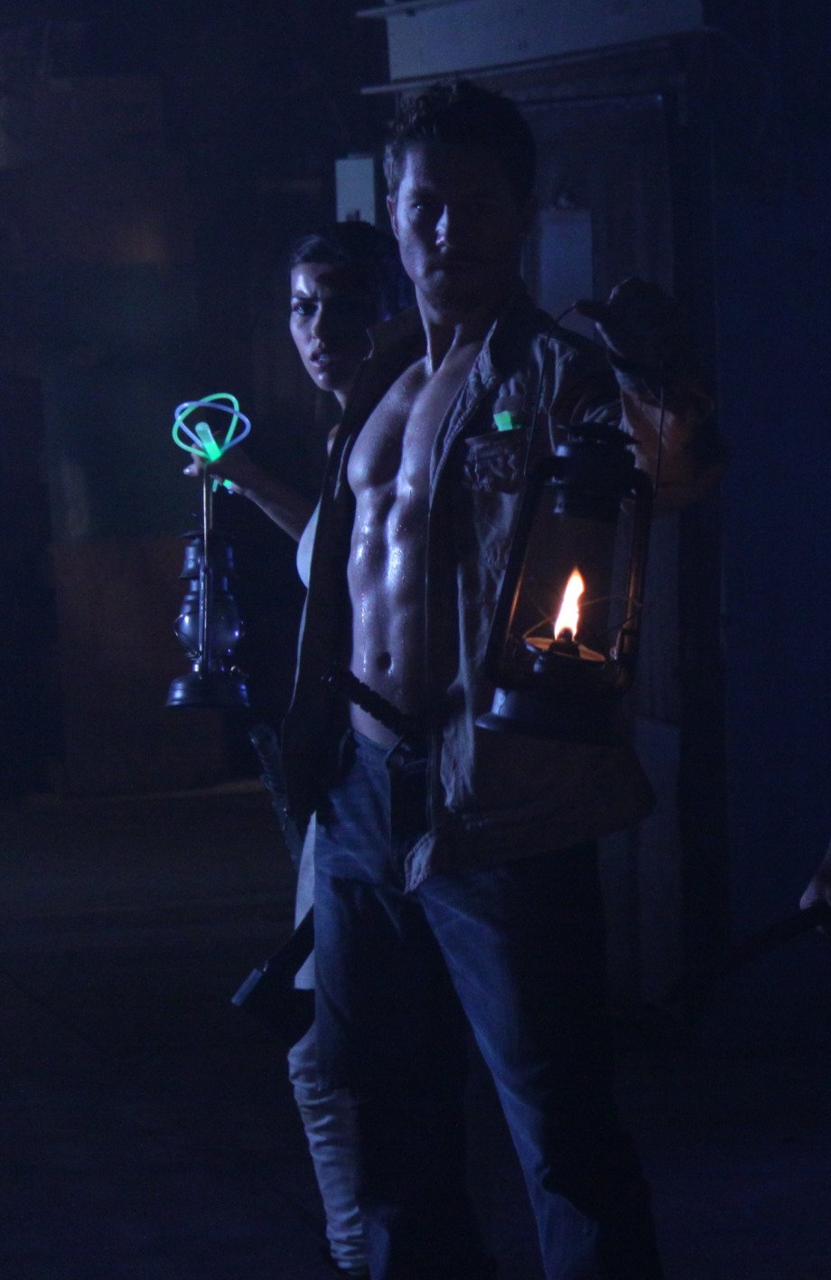 Фото - Росс Томас: 920x1416 / 145 Кб