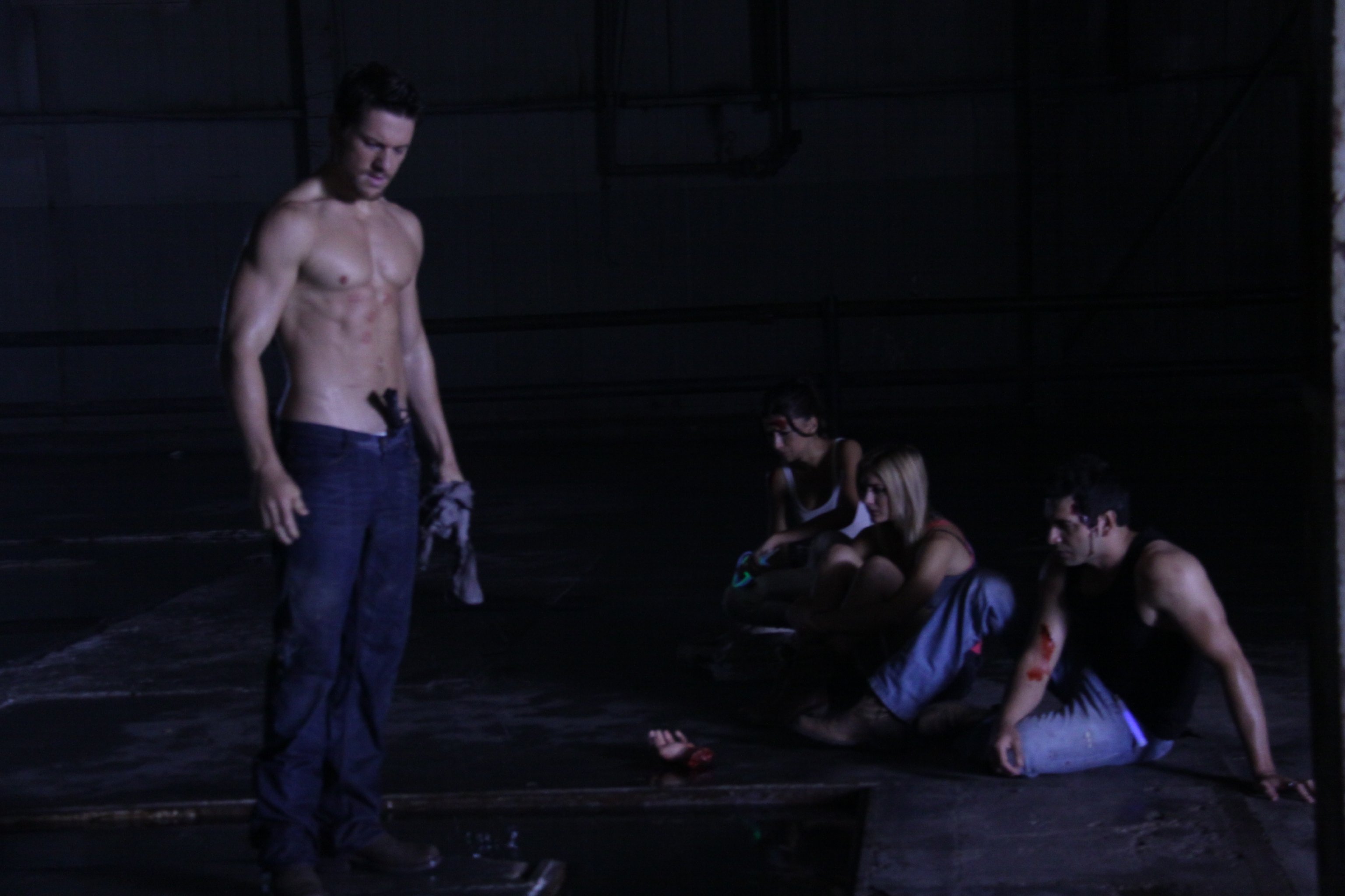 Фото - Росс Томас: 3072x2048 / 401 Кб