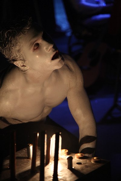 Фото - Росс Томас: 400x600 / 33 Кб