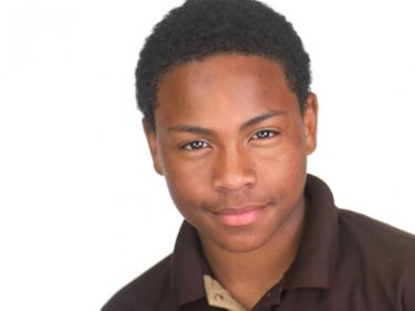 Фото - Joseph Foster: 375x281 / 11 Кб