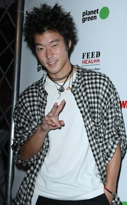 Фото - Аарон Ю: 249x400 / 28 Кб