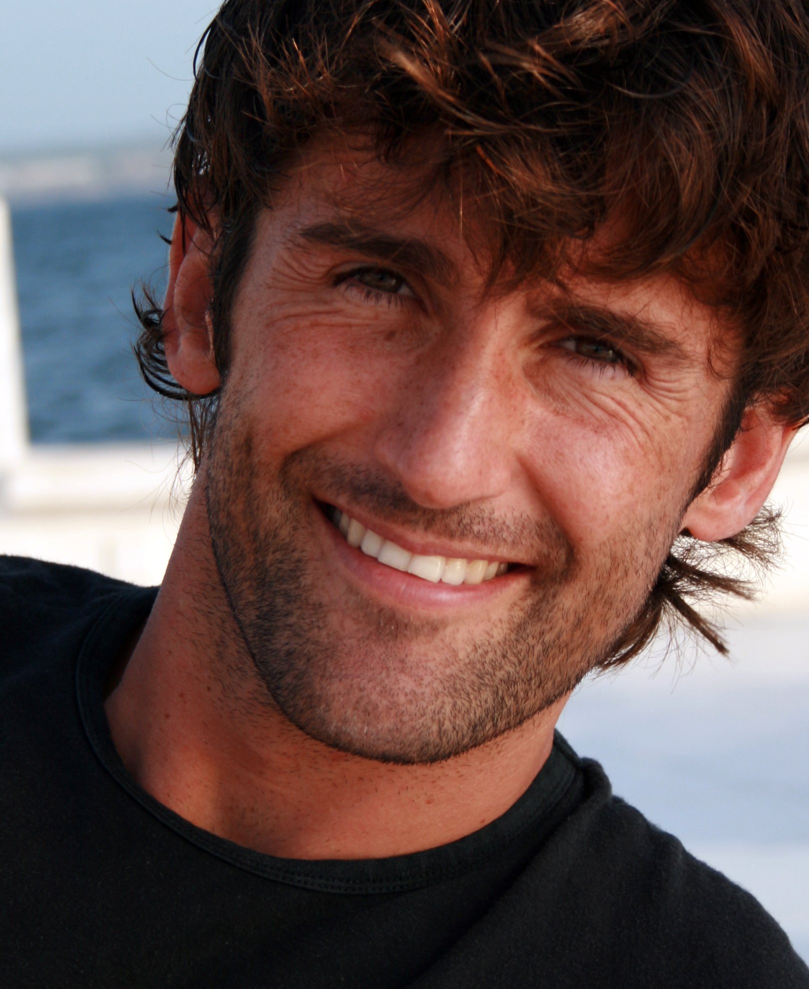 Фото - Christian Rodrigo: 1620x1980 / 350 Кб