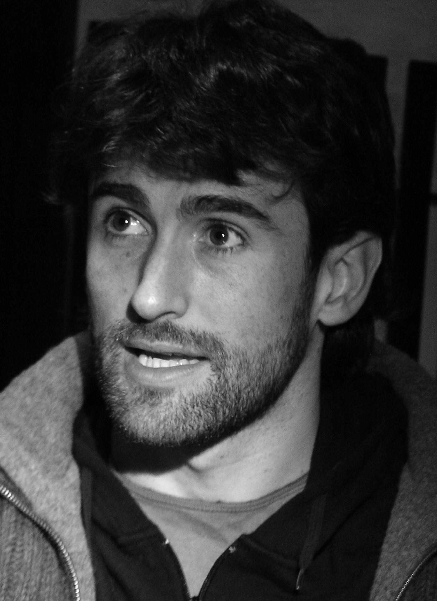 Фото - Christian Rodrigo: 1488x2048 / 356 Кб