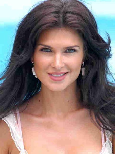 Фото - Моника Барладяну: 450x600 / 43 Кб