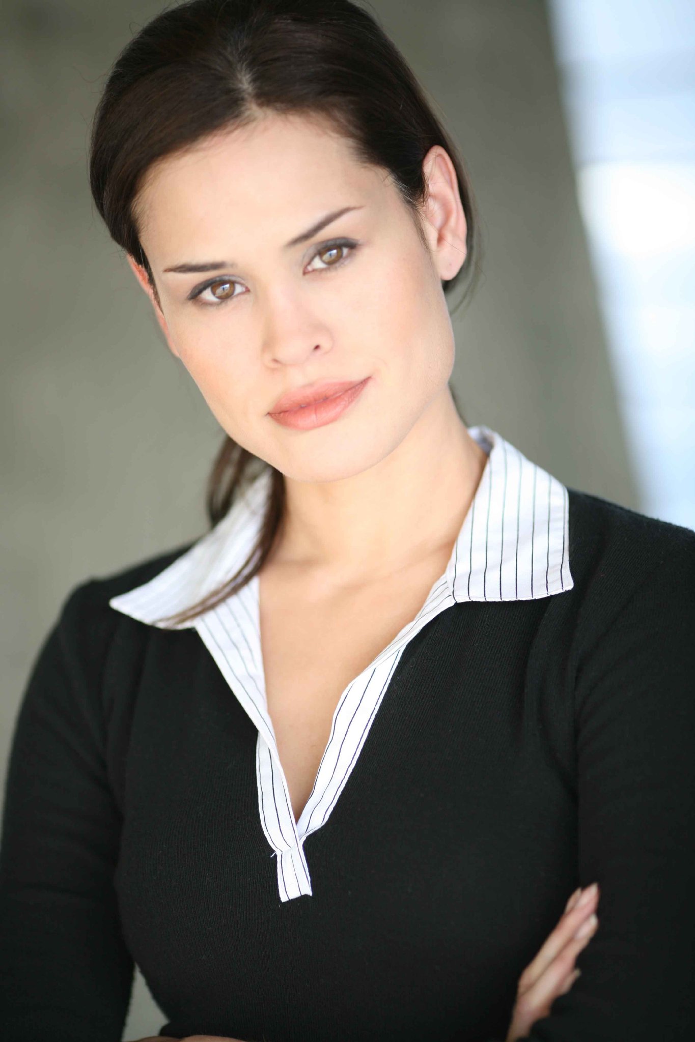 Фото - Noelle Perris: 1365x2048 / 217 Кб