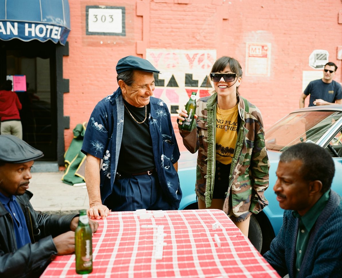 Фото - Katie Malia: 1194x974 / 215 Кб