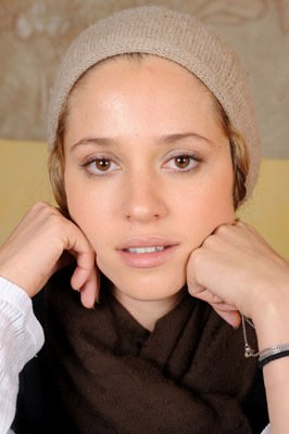 Фото - Маргарита Левиева: 266x400 / 19 Кб