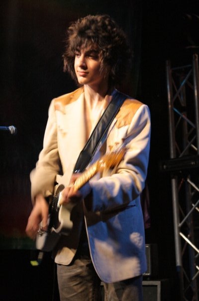 Фото - Zach Page: 400x604 / 37 Кб