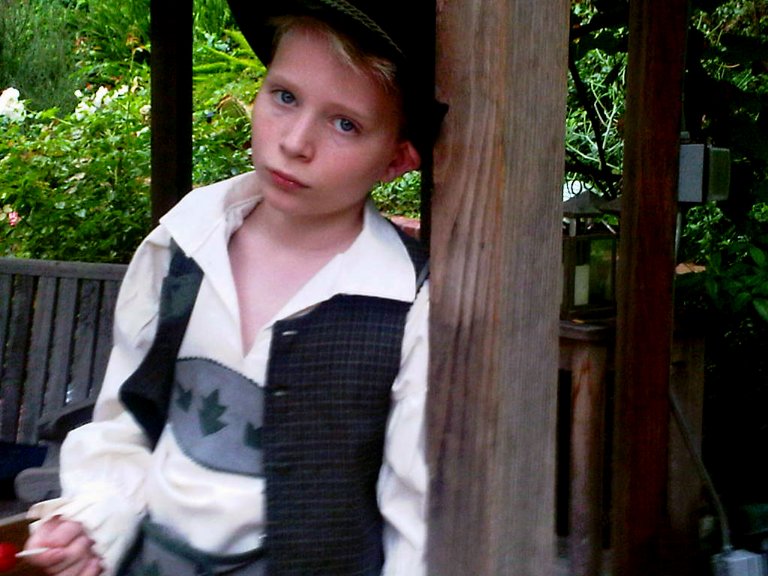 Фото - Хантер Джеймс Маккивер: 768x576 / 89 Кб